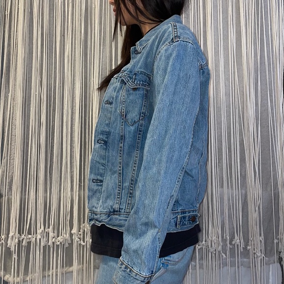Levi’s Blue Jean Jacket - Picture 3 of 5
